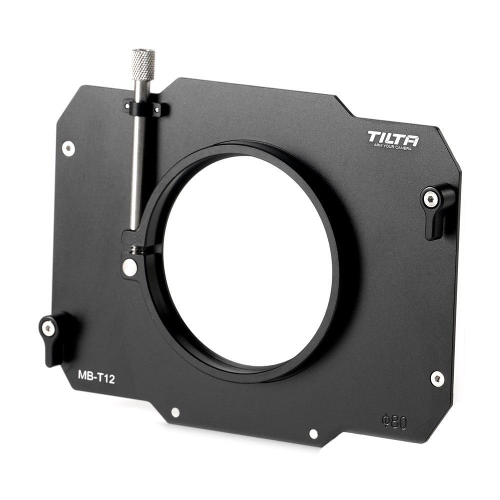 Clamps onto the lens, no rods needed