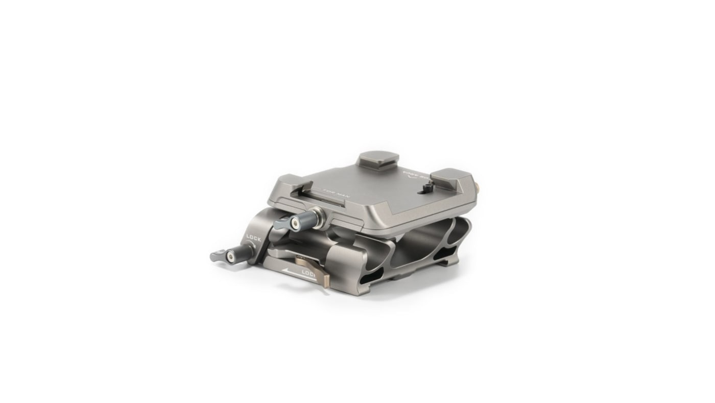Manfrotto locks by snapping in