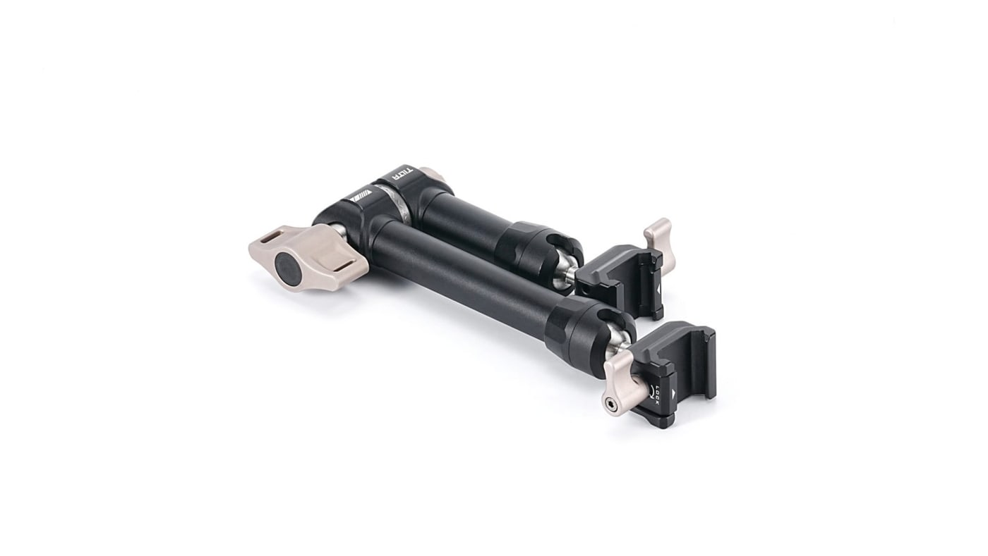 Two NATO clamps at the ends