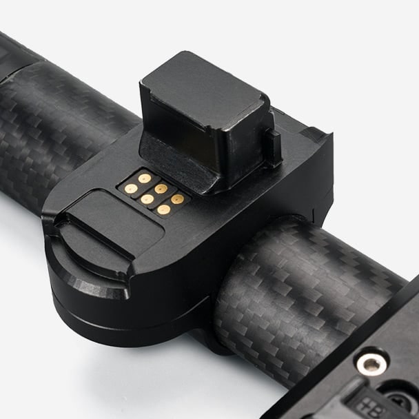 Quick release onto the gimbal