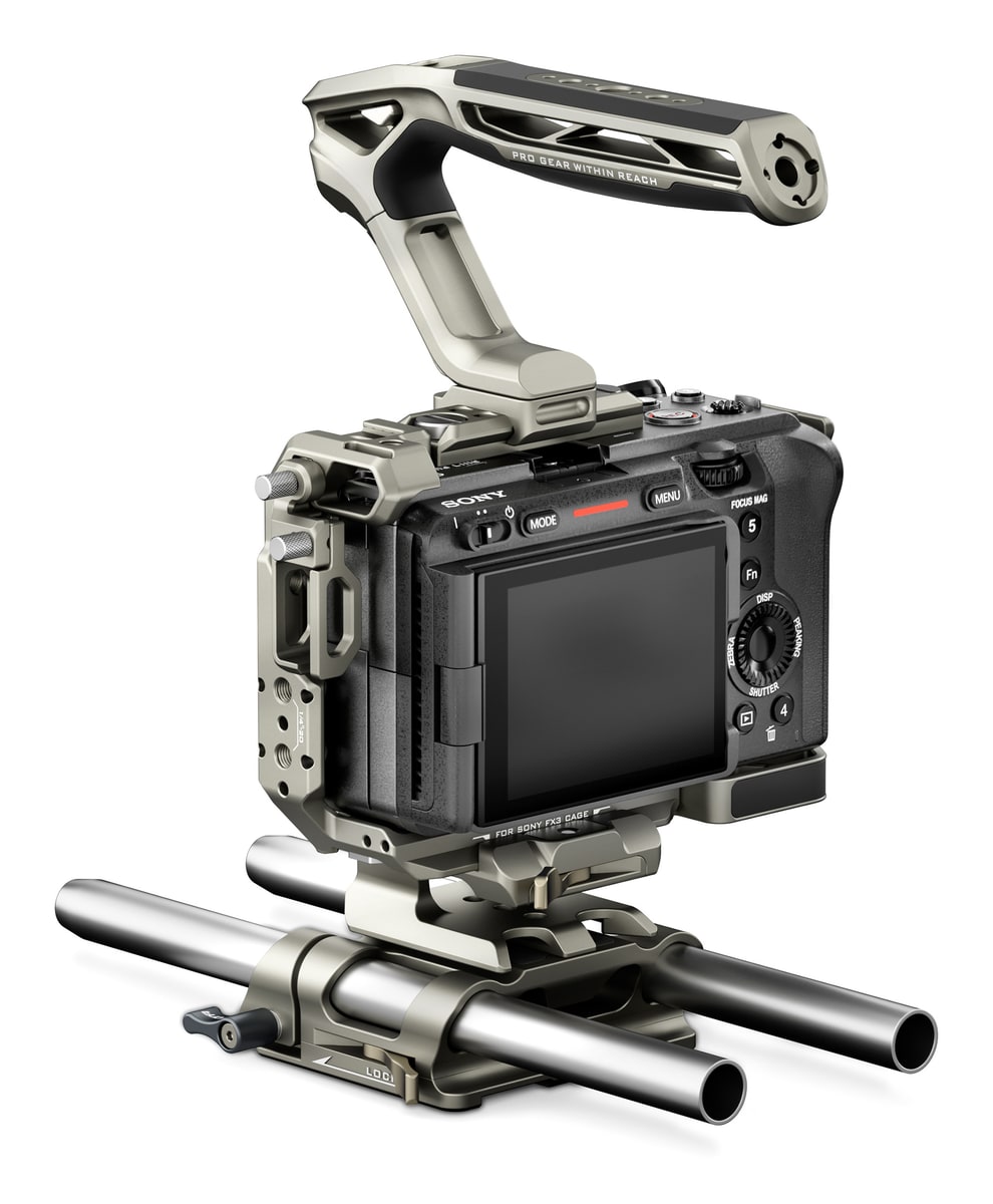 Baseplate and 15mm rods for matte box and follow focus
