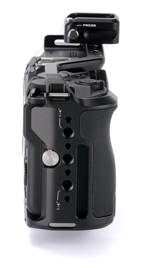 The cage alone, without a top handle