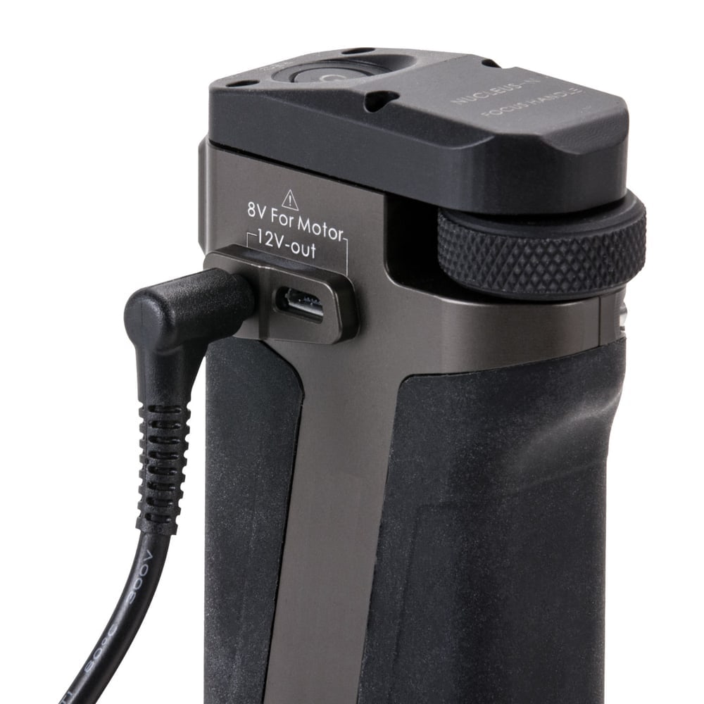 Battery in the handle instead of a battery in the camera