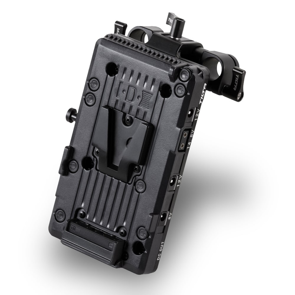 P-Tap and three DC outputs, cables included