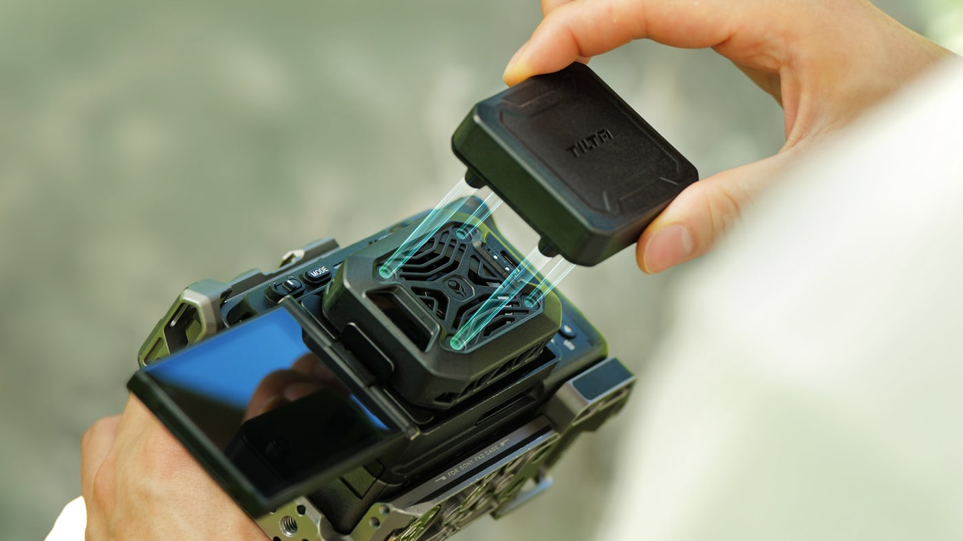 Power: magnetic module or USB-C
