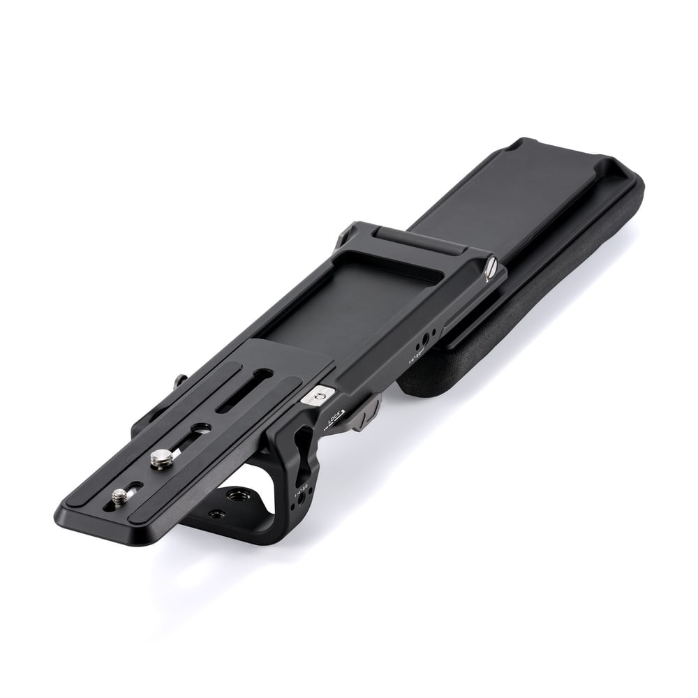 100 mm forward, 118.5 mm backward