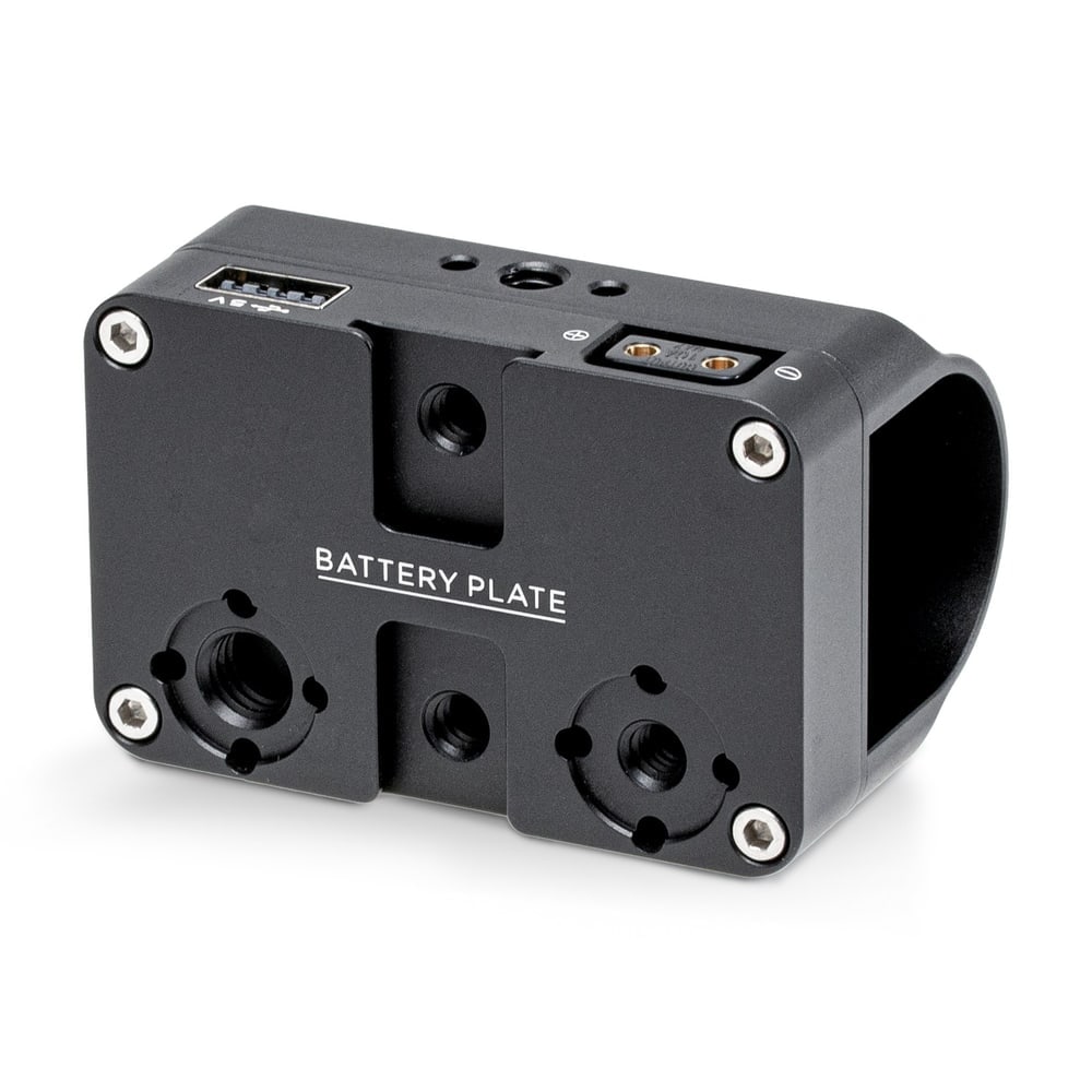 USB 5 V and P-Tap 14.8 V