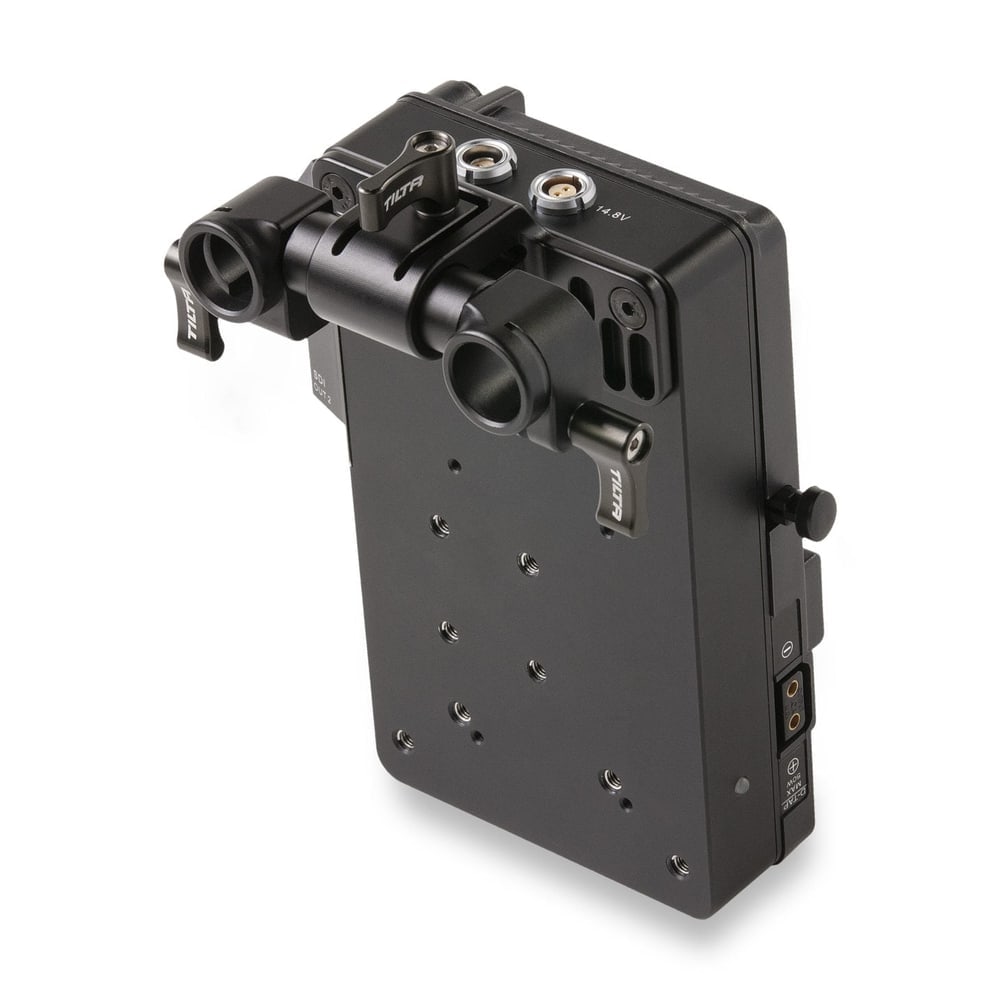 Articulating mount for 15 mm rods