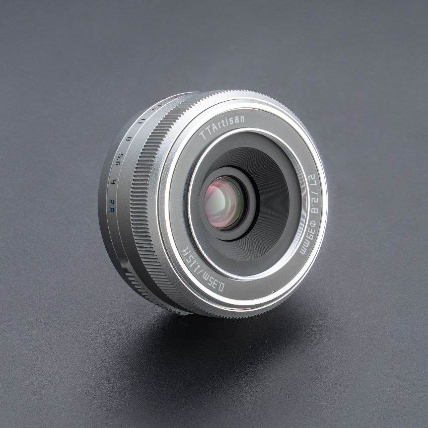 TTArtisan APS-C AF 27mm F2.8 – Optics with 6 elements in 5 groups