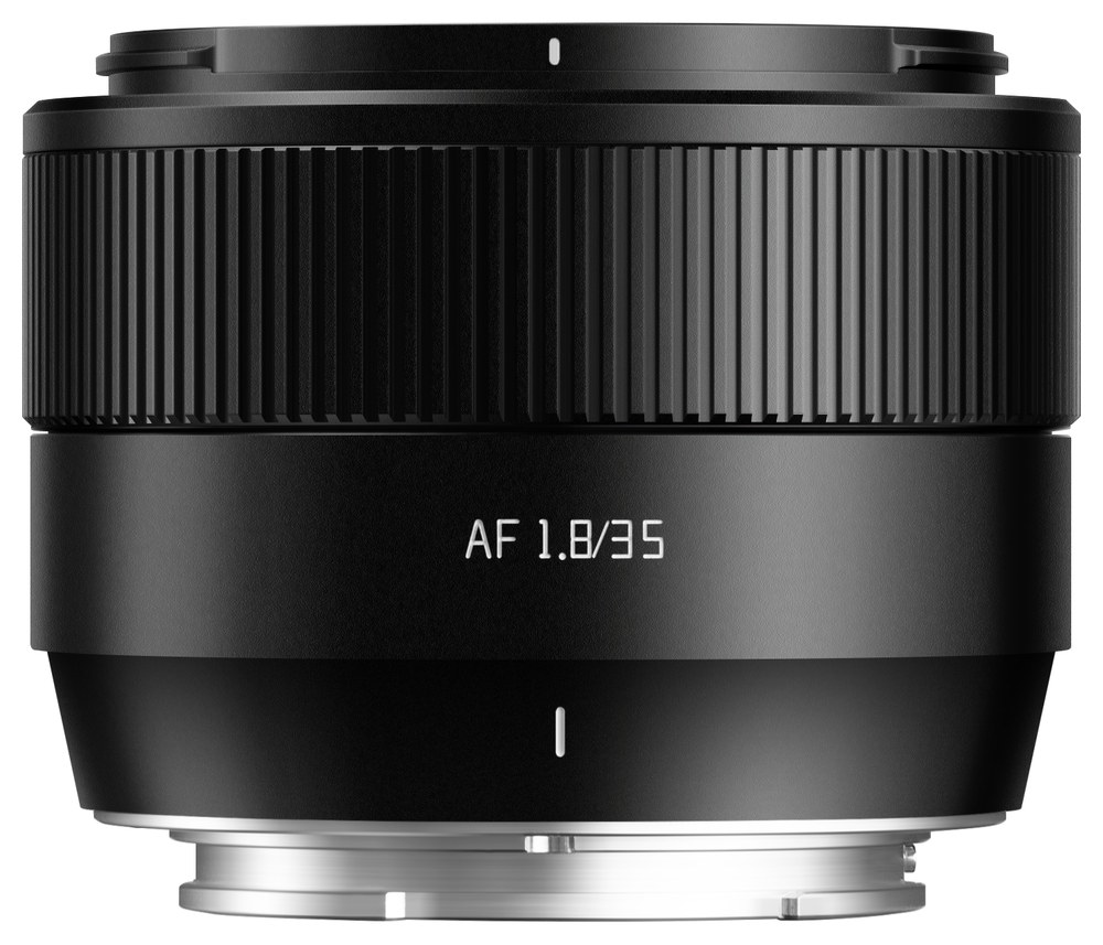TTArtisan APS-C AF 35mm F1.8 II – Optics with 10 elements in 7 groups