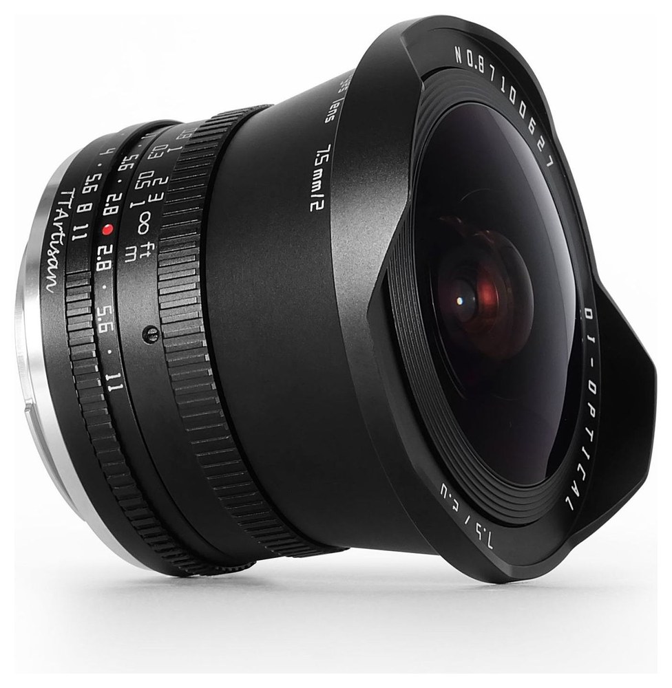 TTArtisan APS-C 7.5mm F2 Fisheye – An 11-element optical design