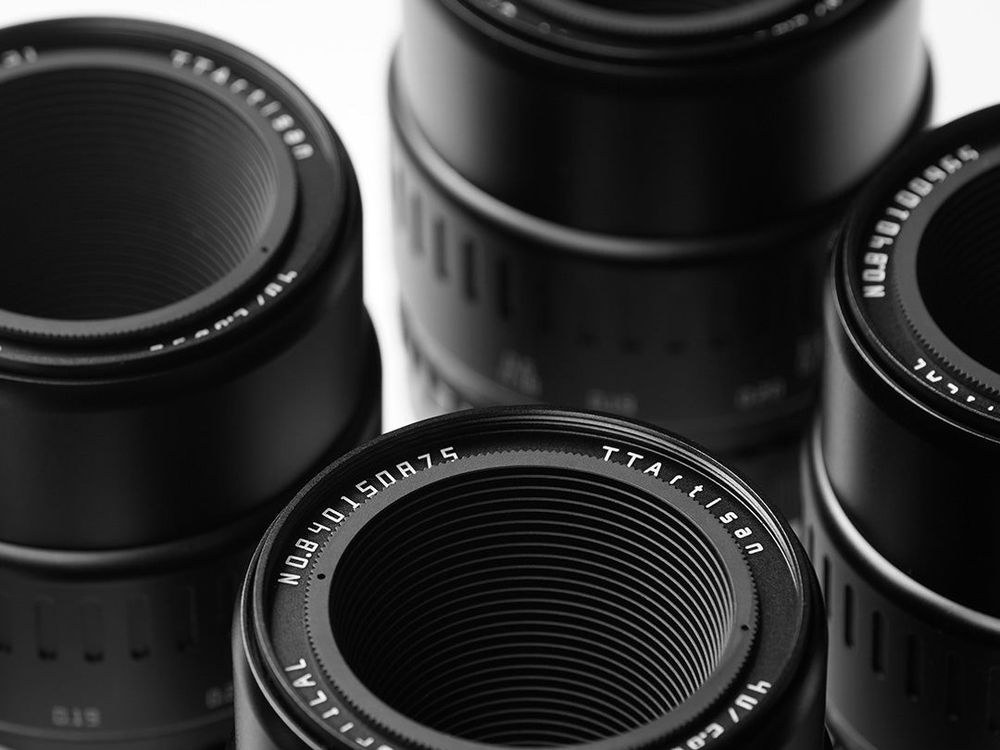 TTArtisan APS-C Macro 40mm F2.8 – All-metal body