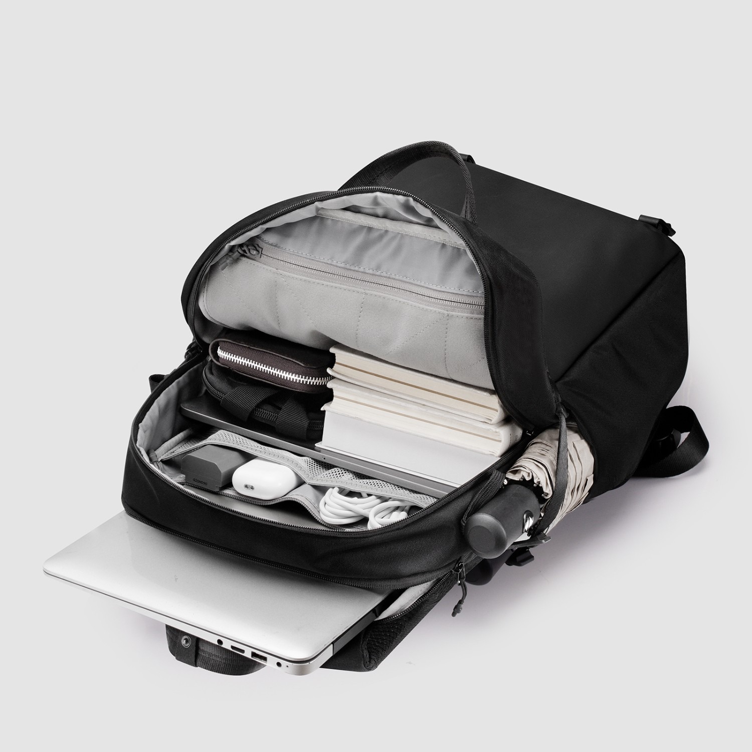 Ulanzi F08 cestovní batoh 18 l – An interior to match your kit