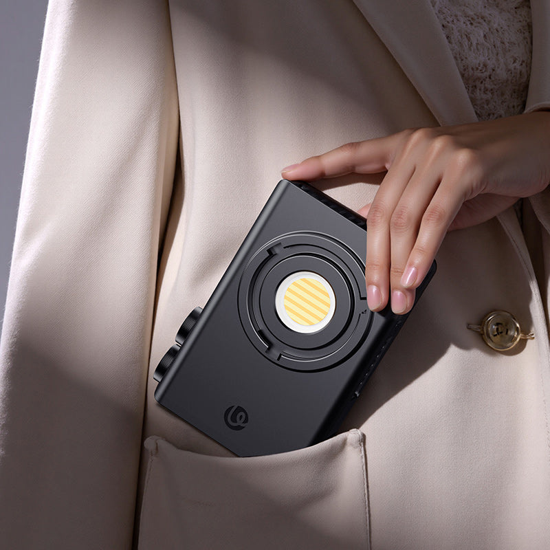 Ulanzi C01 100W COB light – Slips right into a pocket