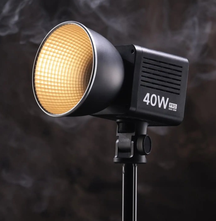 Ulanzi L023 40W Pro – Mini Bowens for soft, shaped light