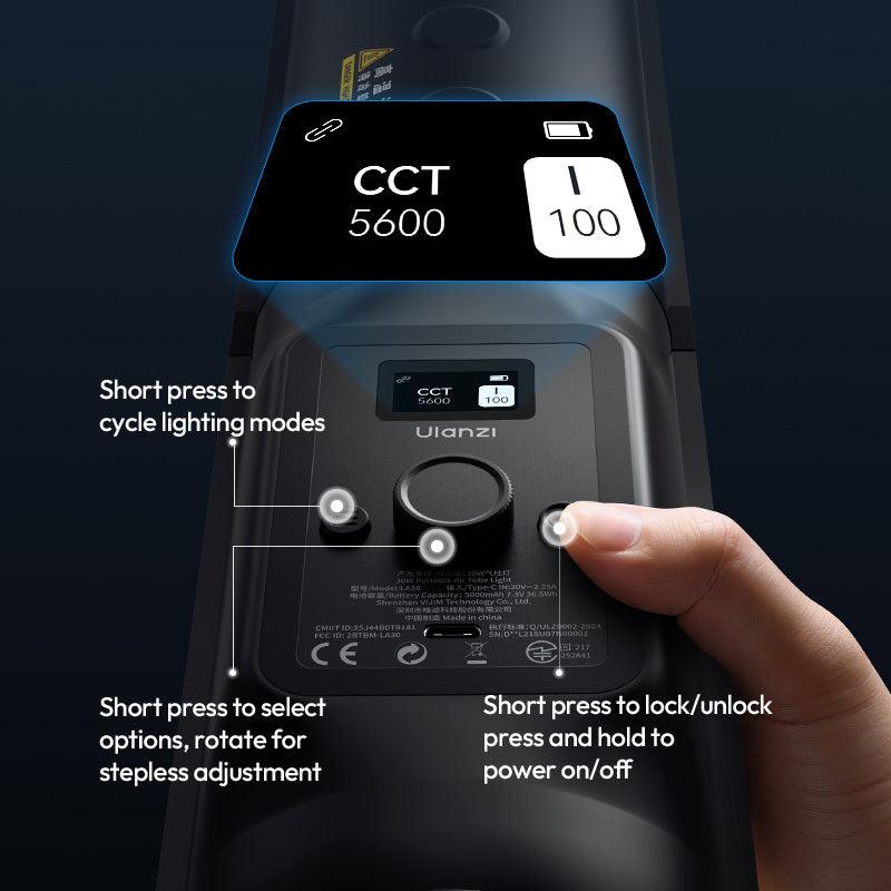 Ulanzi LA30 nafukovací RGB trubicové světlo – On-body controls: display, buttons and knob
