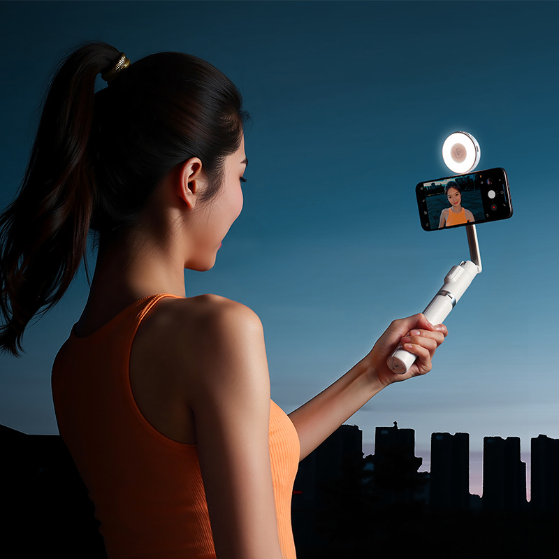 Ulanzi LM23 V2 magnetické světlo na telefon, bílé – Selfies and filming
