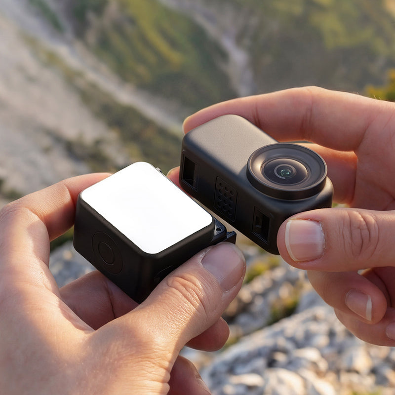 Ulanzi LM24 rychloupínací mini světlo II – Magnetic quick-release buckles