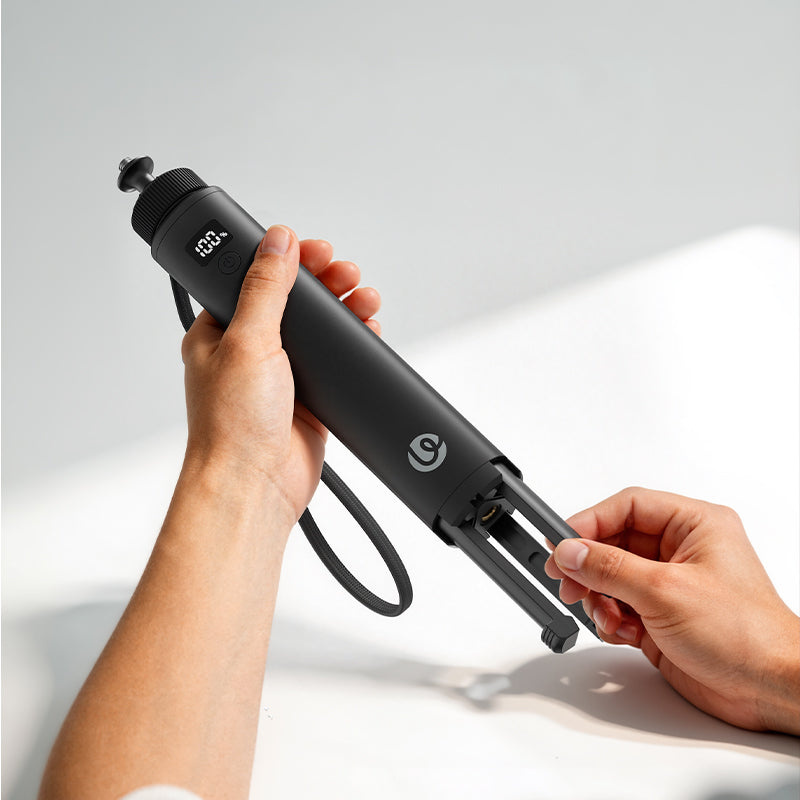 Ulanzi MA93 nabíjecí rukojeť 10 000 mAh se stativem – A handle that doubles as a tripod