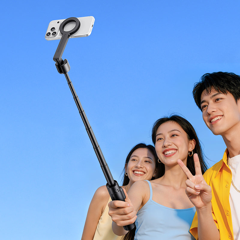 Ulanzi SK26 Portable Selfie Stick Tripod – A selfie stick for group photos