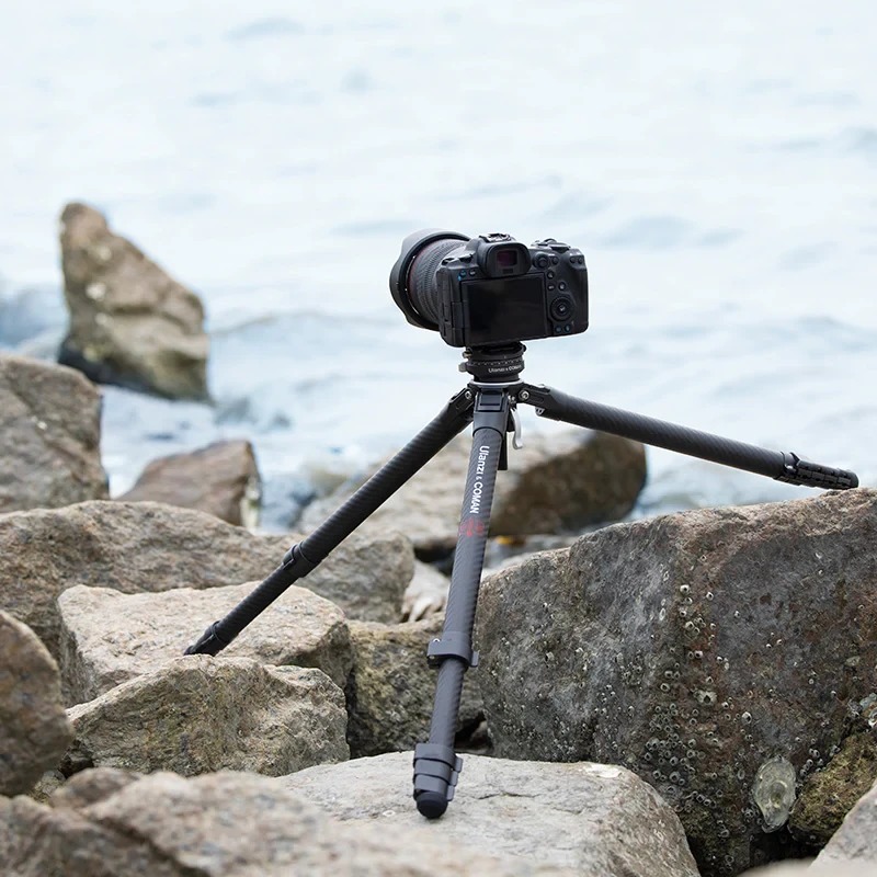 Ulanzi & Coman Zero F38 – Legs at three angles