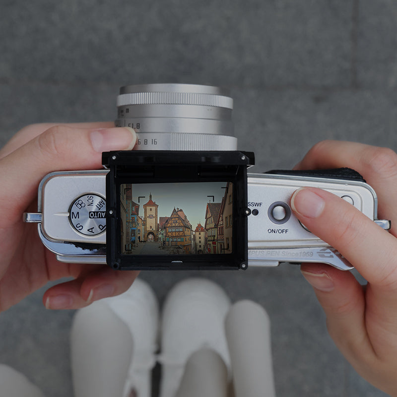 Ulanzi VF01 Waist-Level Viewfinder – A view from waist level