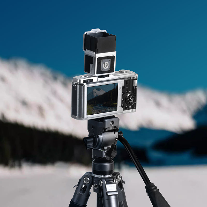Ulanzi VF01 Waist-Level Viewfinder – On a tripod too